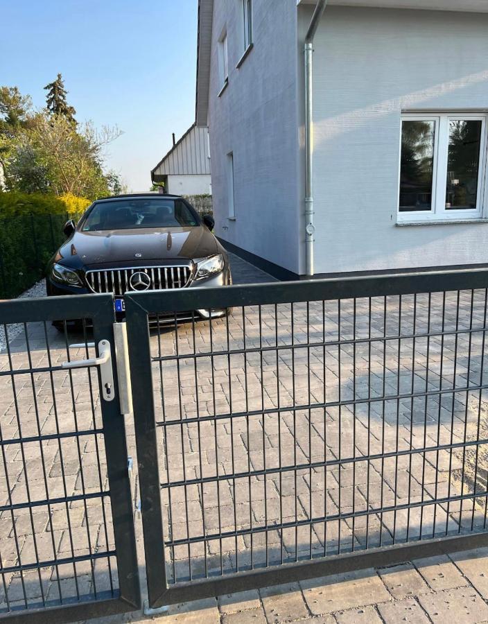 Haushalfte Mit Garten, Kamin, Grill & Whirlpool Nahe Ber Villa Berlin Exterior foto